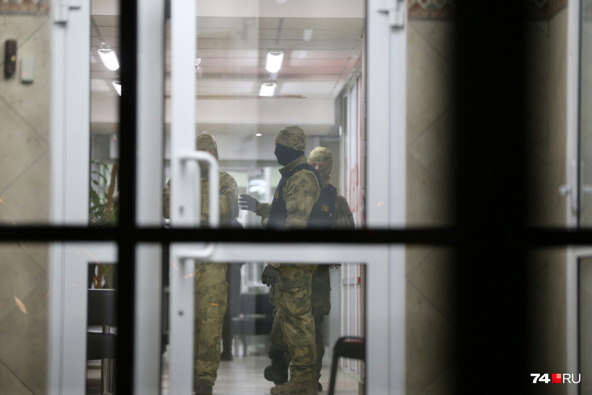 26 декабря в офисы и на склады «К&Б» в нескольких городах России нагрянула ФСБ