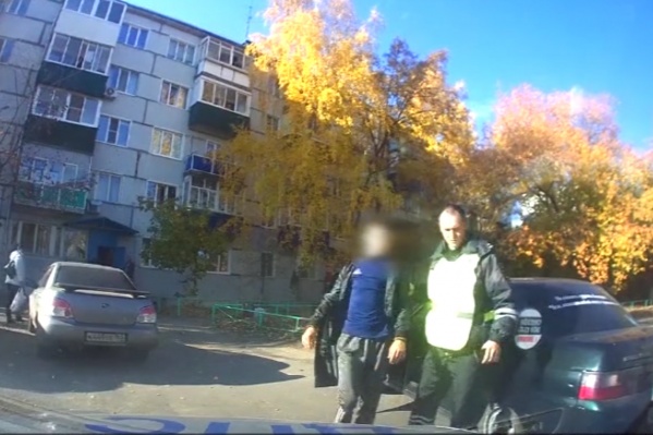 Нарушителя поймали на проспекте Королева Нарушителя поймали на проспекте Королева
