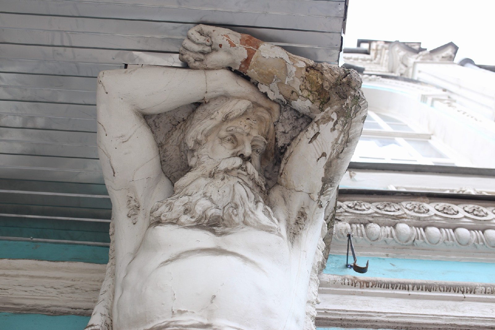 ярославль особняк «дом с атлантами». ярославские атланты здание. атланты ярославль. особняк дунаева ярославль. дом с атлантами ярославль.