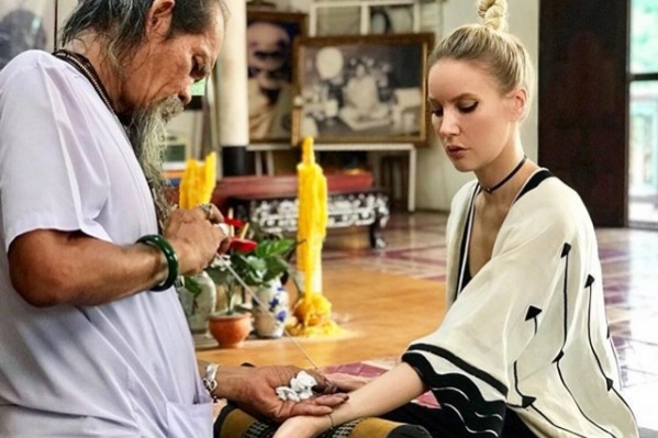 Елена Летучая призналась, что сама ходит к косметологу Елена Летучая призналась, что сама ходит к косметологу 