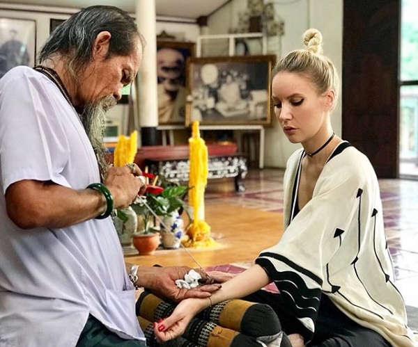 «Как обманывают косметологи»: ярославская ведущая разоблачила домашних мастеров