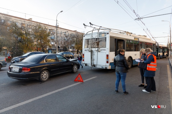 Авария в центре города обошлась без пострадавших Авария в центре города обошлась без пострадавших 