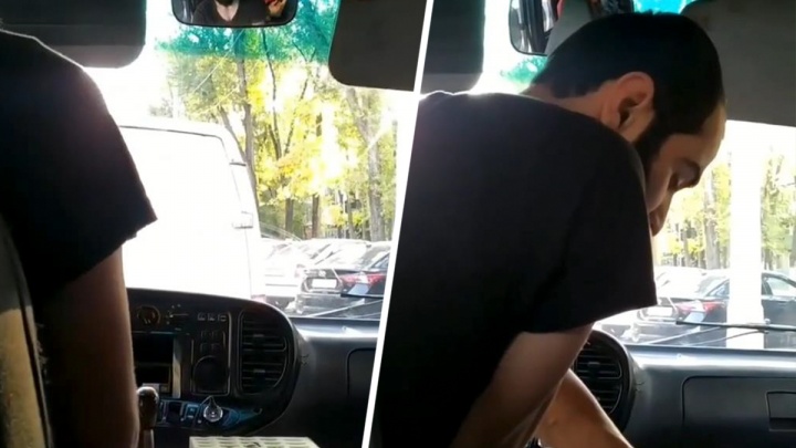 Пассажиры ростовской маршрутки сняли на видео, как водитель выгоняет льготников из салона