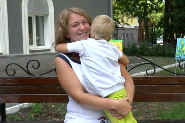 Юлия и ее сын Дима считают, что семья — это дружба, любовь, доверие и забота