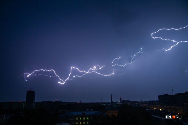 Groza V Ekaterinburge Podborka Effektnyh Foto I Video 11 Iyulya 2019 Goda E1 Ru Novosti Ekaterinburga