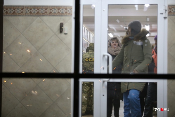 Завтра сотрудники компании ожидают продолжение «маски-шоу» Завтра сотрудники компании ожидают продолжение «маски-шоу»