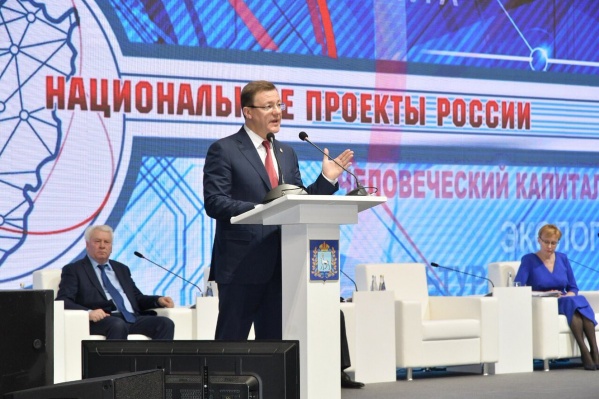 Глава Самарской области решил спросить у жителей и своих подчиненных о том, как рассчитать плату за вывоз мусора Глава Самарской области решил спросить у жителей и своих подчиненных о том, как рассчитать плату за вывоз мусора
