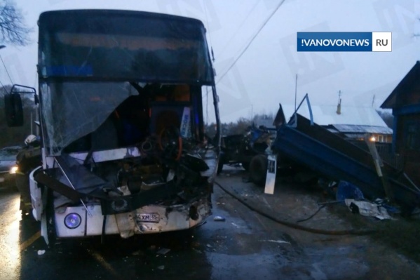 Авария случилась ранним утром Авария случилась ранним утром