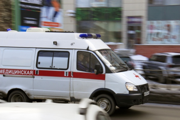 На место вызвали полицию и скорую помощь На место вызвали полицию и скорую помощь