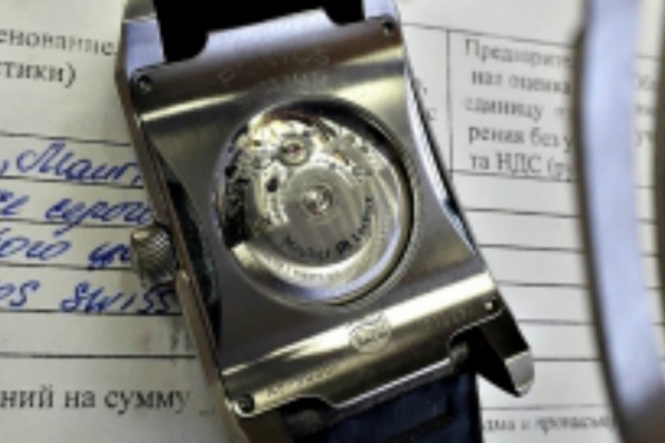 Приставы продадут часы с молотка Приставы продадут часы с молотка
