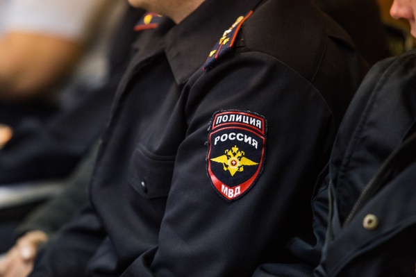 Замначальника отдела в Октябрьской полиции взяла деньги от подчинённых, но утверждает, что они сдавали их добровольно Замначальника отдела в Октябрьской полиции взяла деньги от подчинённых, но утверждает, что они сдавали их добровольно