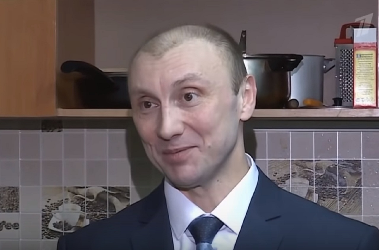 Олег получил пожизненное наказание, но Виктория верит, что может помочь ему освободиться Олег получил пожизненное наказание, но Виктория верит, что может помочь ему освободиться