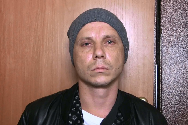 Мужчина не был судим и работал врачом Мужчина не был судим и работал врачом