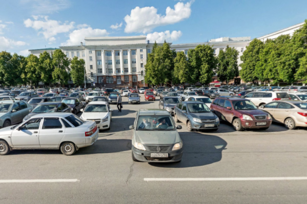 Совсем скоро парковка может превратиться в парк Совсем скоро парковка может превратиться в парк