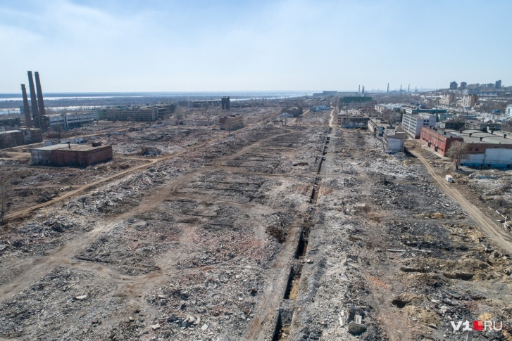 Остались только пустые площади Остались только пустые площади