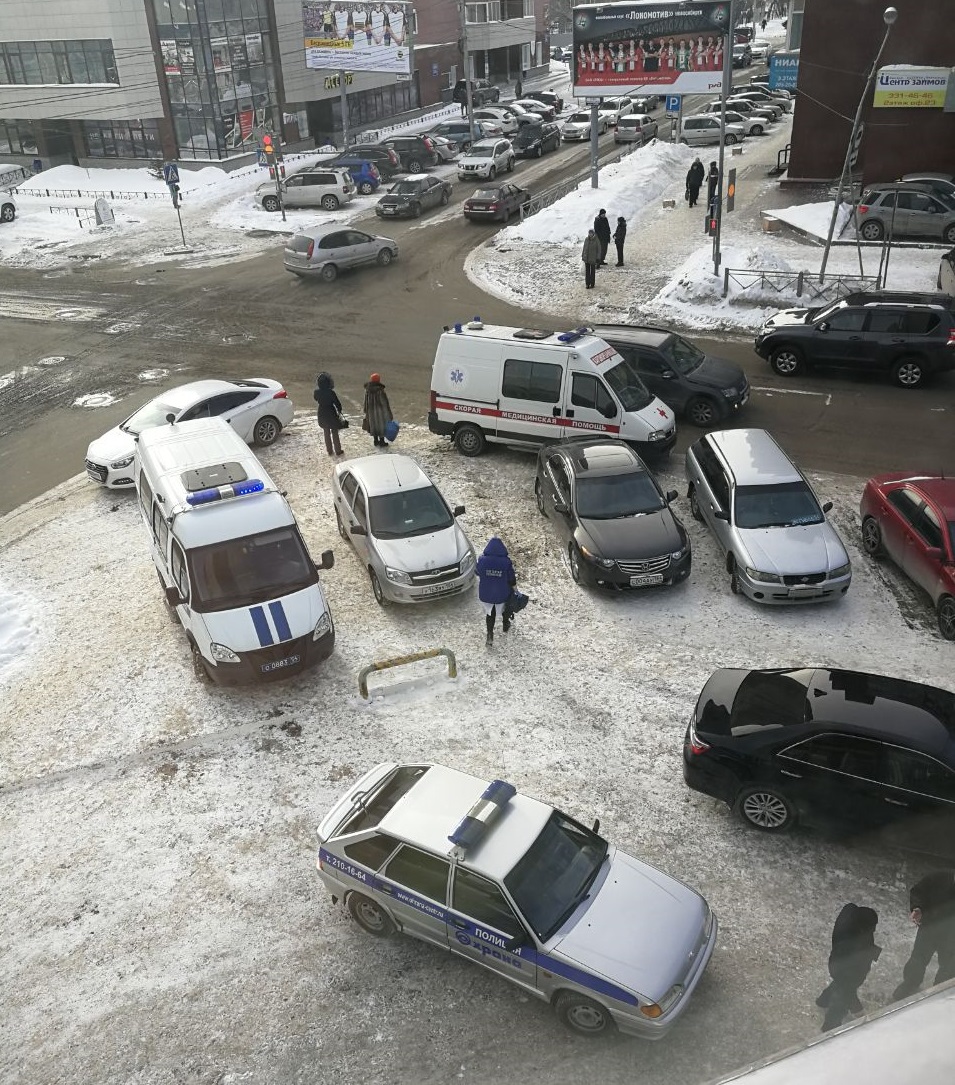 В конфликте участвовали посетители кафе В конфликте участвовали посетители кафе
