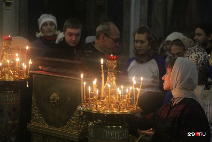 В Архангельске святыню встретили сегодня днём В Архангельске святыню встретили сегодня днём