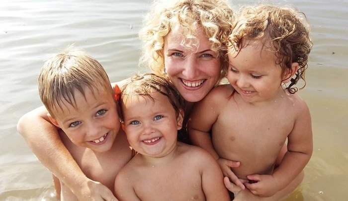«Мамой года» в Красноярске признана блогер и мать троих детей