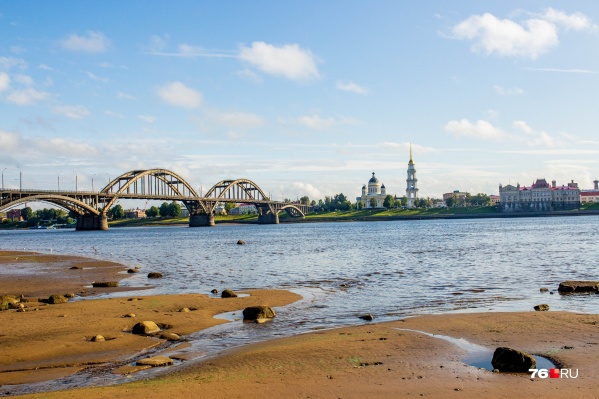 Мост построили в 1963 году Мост построили в 1963 году 