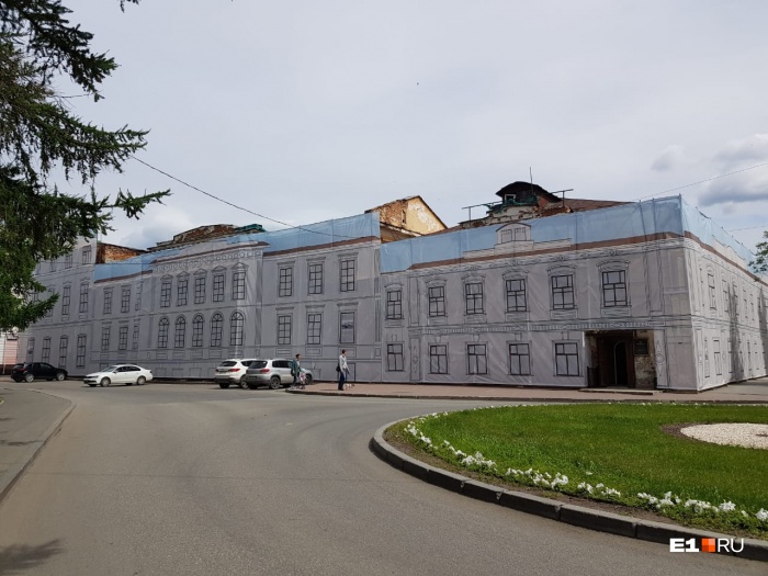 Здание лабораторию уже не первый год пытаются продать Здание лабораторию уже не первый год пытаются продать