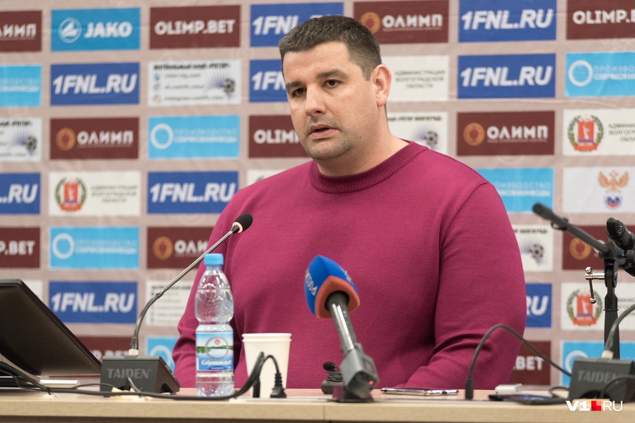 Андрей Рекечинский: «Леонида Слуцкого никто не выгонял из школы. Он просто принял для себя решение забрать возрасты...» Андрей Рекечинский: «Леонида Слуцкого никто не выгонял из школы. Он просто принял для себя решение забрать возрасты...»