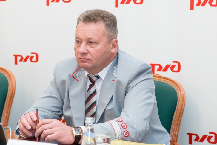 Вадим Владимиров работает на железной дороге больше 26 лет Вадим Владимиров работает на железной дороге больше 26 лет