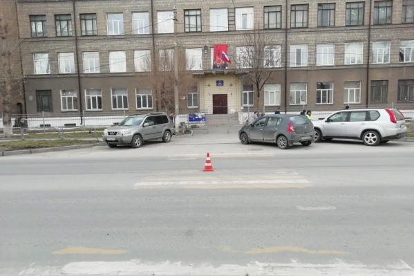 Ребёнка доставили в больницу с подозрением на перелом руки Ребёнка доставили в больницу с подозрением на перелом руки