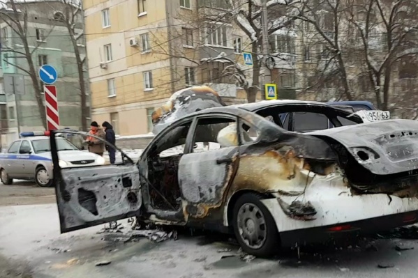 Это всё, что осталось от второго автомобиля Это всё, что осталось от второго автомобиля