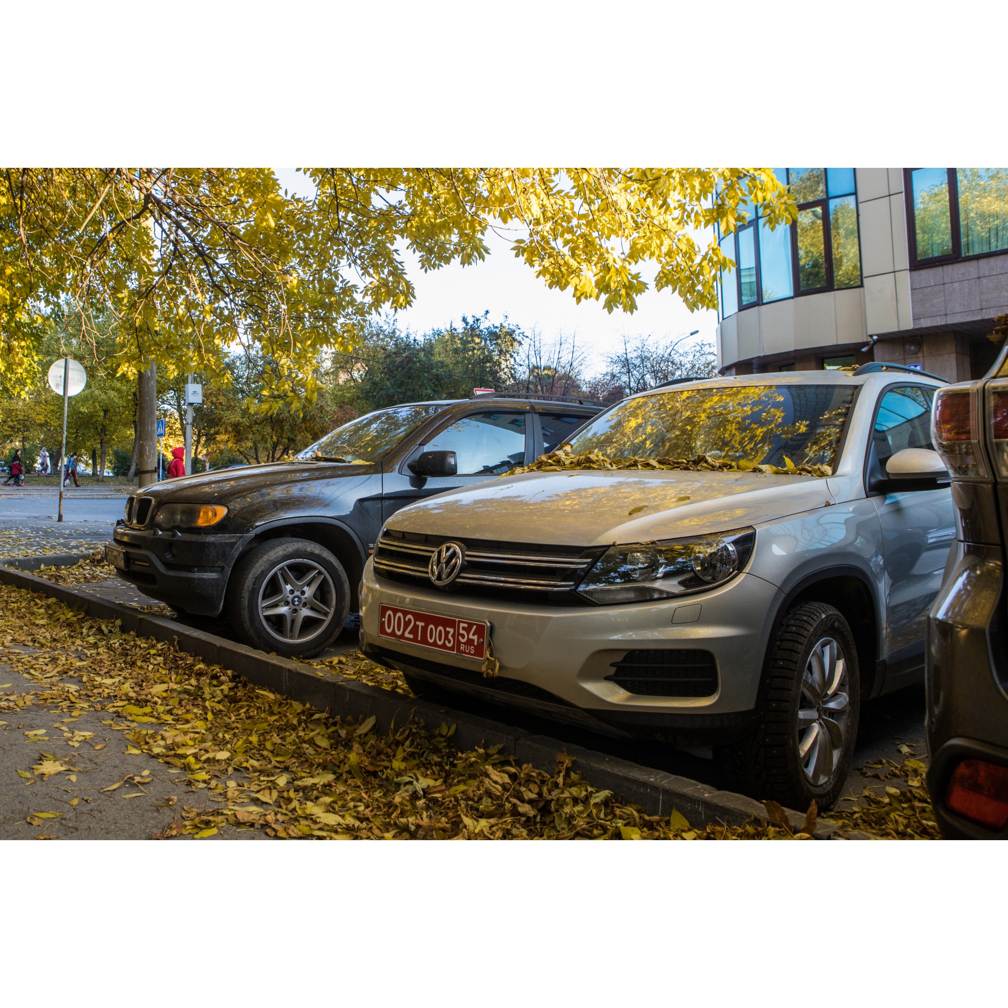 Volkswagen Tiguan с покрышками Nokian Volkswagen Tiguan с покрышками Nokian