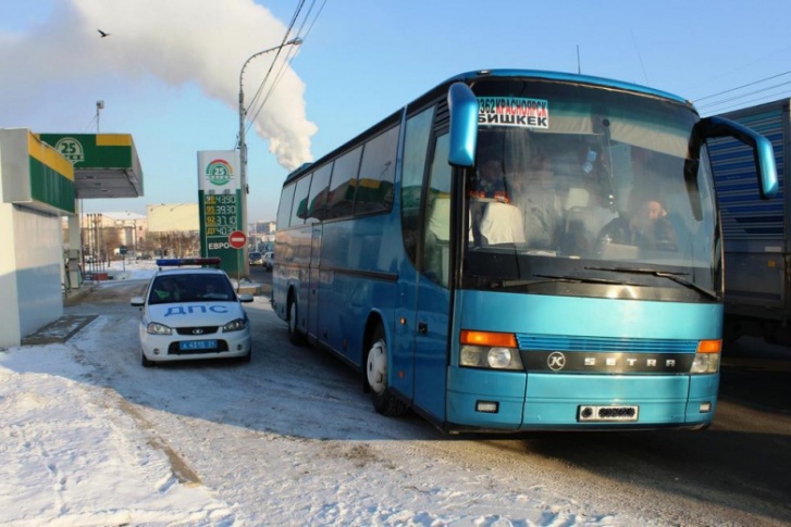 Водителя неисправного автобуса оштрафовали на 1,5 тысячи рублей за неработающие тормоза и непристёгнутых пассажиров в салоне