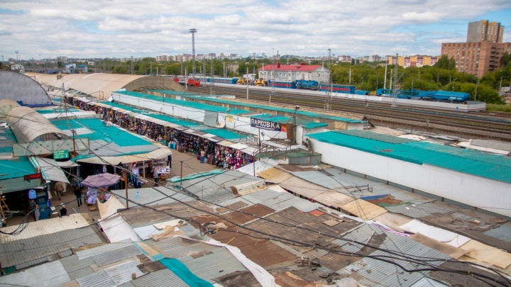 С Кировского рынка начали убирать торговцев ради строительства транспортного узла
