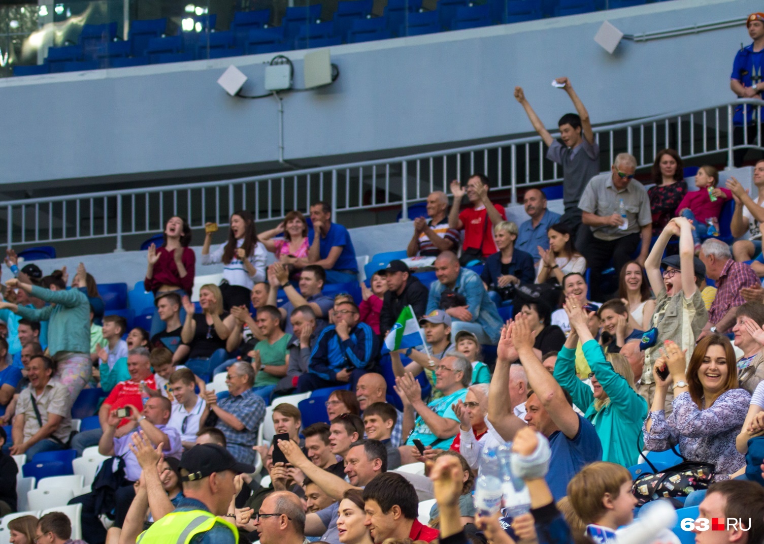 Болельщиков «Крыльев Советов» просят не курить на стадионе «Самара Арена»
