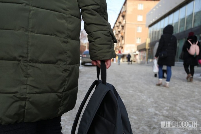 Мальчик нашёлся недалеко от СТЦ «МЕГА» Мальчик нашёлся недалеко от СТЦ «МЕГА»