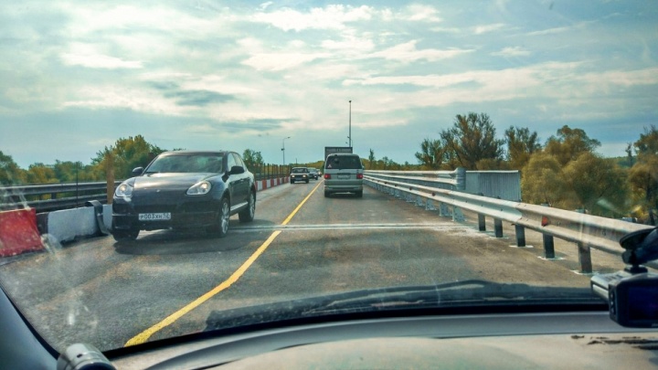 Два дня пробок: движение по мосту через Кудьму на М-7 ограничат