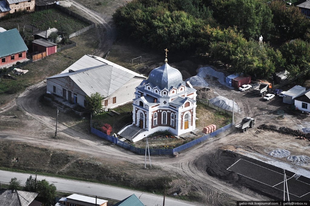 Церковь Покрова Пресвятой Богородицы в объективе известного фотографа Славы Степанова Церковь Покрова Пресвятой Богородицы в объективе известного фотографа Славы Степанова