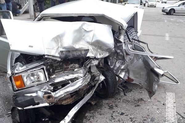 Шансов выжить в этой аварии было немного Шансов выжить в этой аварии было немного