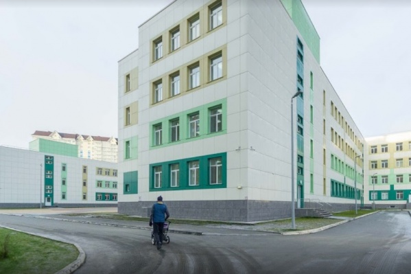 Полиция Тюмени сегодня проверяла информацию о попытке похищения девочки и одной из школ города Полиция Тюмени сегодня проверяла информацию о попытке похищения девочки и одной из школ города
