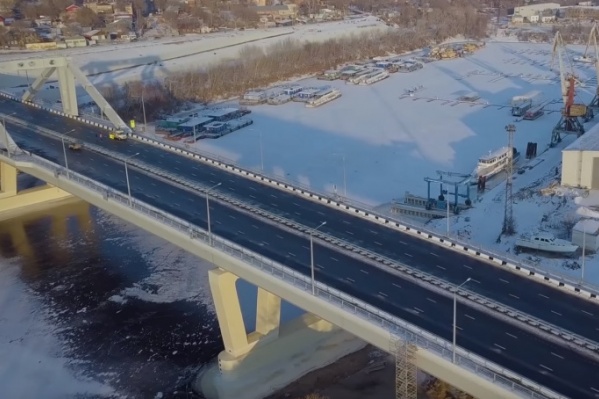 ЧП произошло под новеньким мостом ЧП произошло под новеньким мостом
