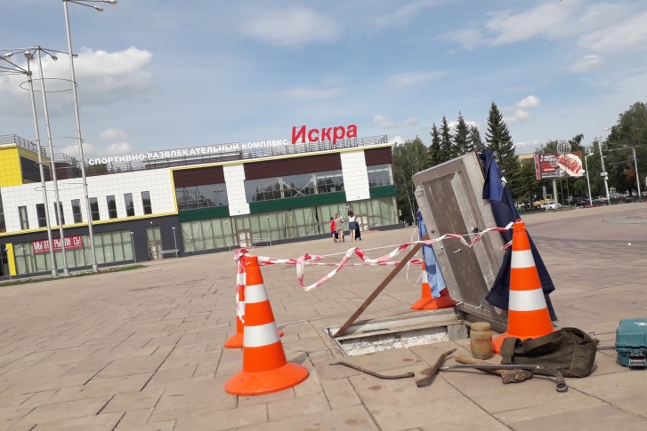 Сейчас на месте работает обслуживающая организация Сейчас на месте работает обслуживающая организация