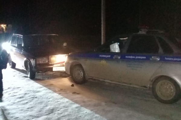 Нетрезвый водитель, похоже, даже не понял, что произошло Нетрезвый водитель, похоже, даже не понял, что произошло