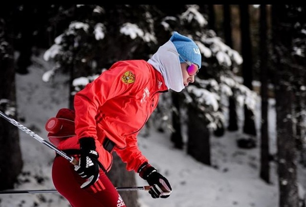Анастасия Седова в составе сборной России выиграла бронзу в лыжной эстафете