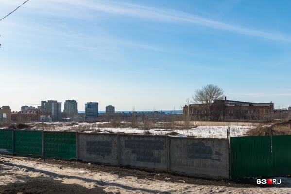Участок находится в границах Луначарского, Мичурина и Московского шоссе Участок находится в границах Луначарского, Мичурина и Московского шоссе
