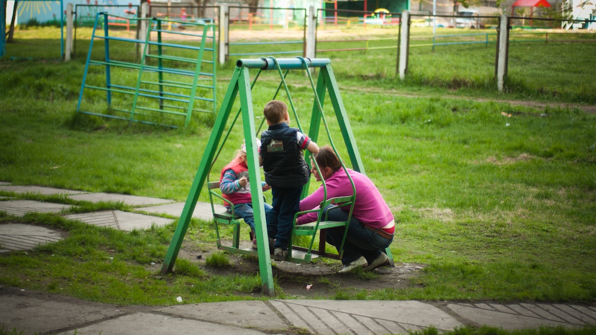 9. Замечали ли вы за ребенком расстройства, которых раньше не было, — частое моргание, нервный тик, ночное недержание?