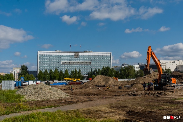 Реконструкция эспланады должна закончиться до Дня города Реконструкция эспланады должна закончиться до Дня города