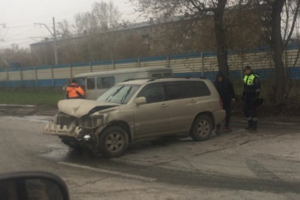 В аварии пострадали двое взрослых В аварии пострадали двое взрослых