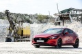 Некомфортный вопрос: как новая Mazda3 едет после отказа от независимой подвески
