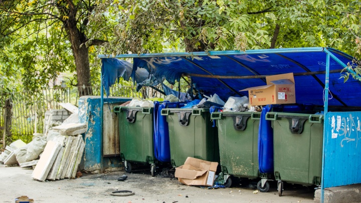 «Баки наполняются по нормативу»: в правительстве объяснили, почему мы будем платить больше за мусор