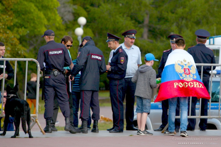 В городах, где проводятся игры ЧМ, полиции действительно много В городах, где проводятся игры ЧМ, полиции действительно много