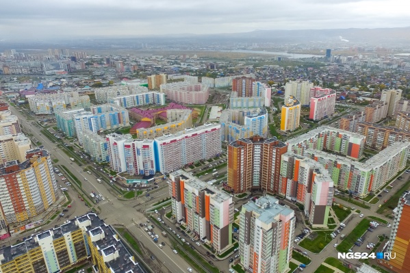 На слушания пришли 116 человек и 83 из них поддержали «Сибиряк» в достройке еще одной «свечки» На слушания пришли 116 человек и 83 из них поддержали «Сибиряк» в достройке еще одной «свечки»