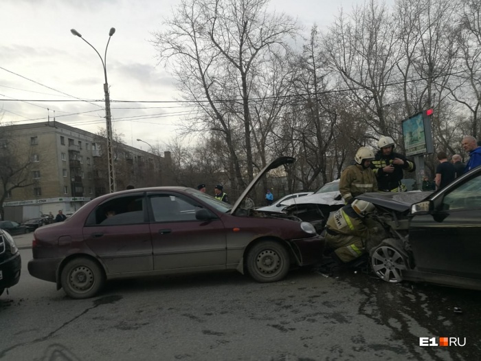 Обстоятельства аварии устанавливаются Обстоятельства аварии устанавливаются
